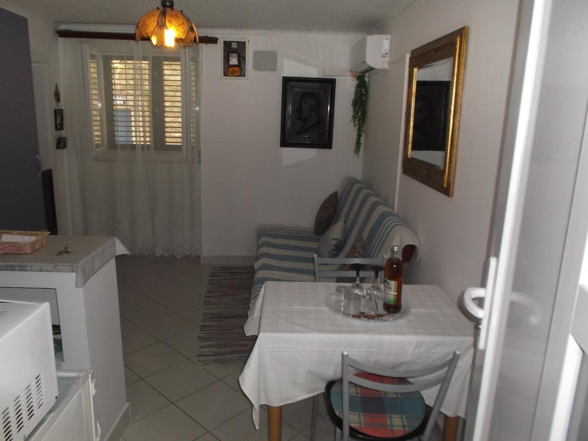 Neda Apartment Murter Ngoại thất bức ảnh
